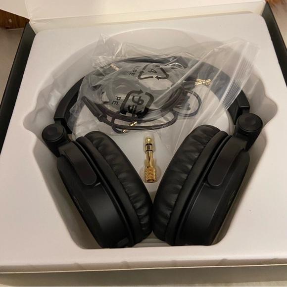 🛍️3/$30 BNIB Primecables Hi-fy dj style over the ear pro headphones - Picture 2 of 9